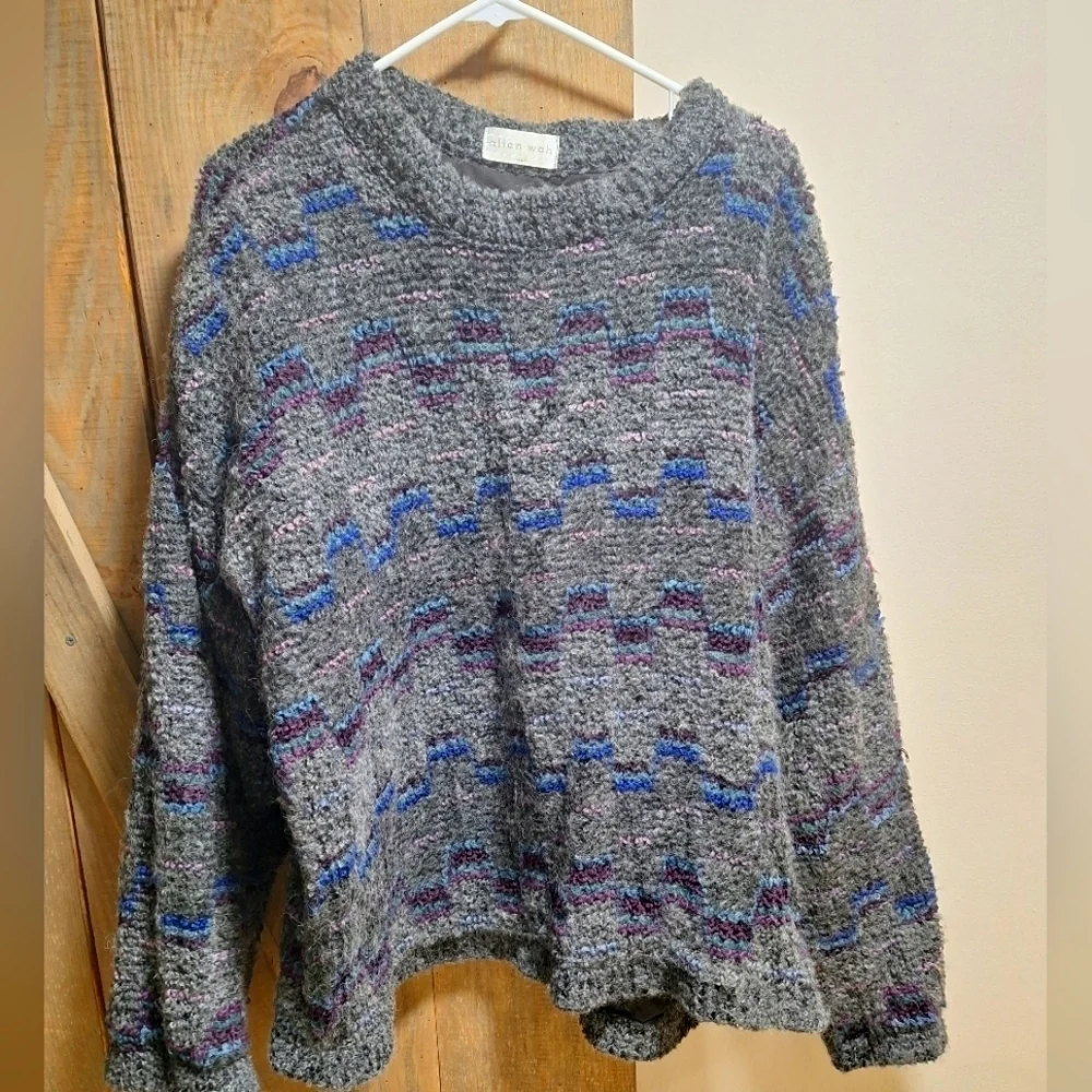 An Allen Wah mens long sleeve mohair, lambs wool, chenille blend sweater in XL